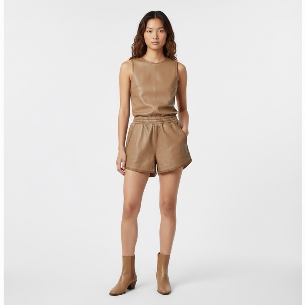 Zeynep Arcay Camel Leather Shorts - Picture 10 of 11